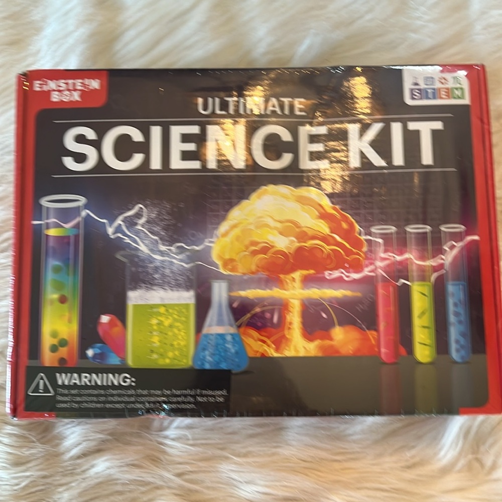 NIP Ultimate Science Kit - Picture 4 of 5